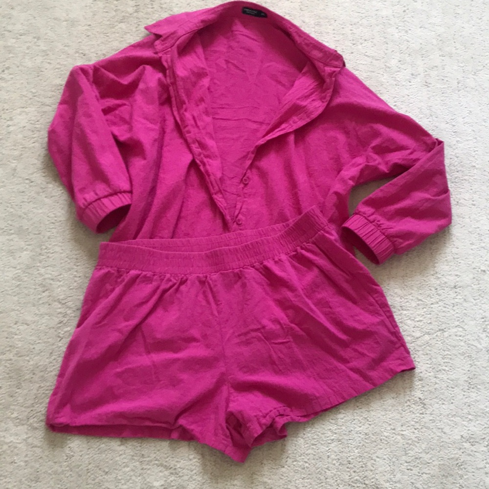 2 piece shorts set in hot pink